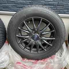 スタッドレスタイヤ　ホイールの画像