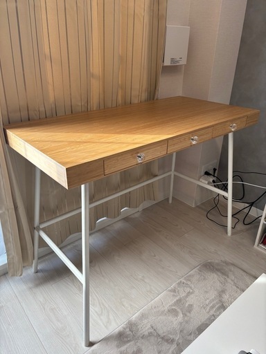 IKEA リルオーセンデスク (Shiiin) 小路のテーブル《パソコンデスク