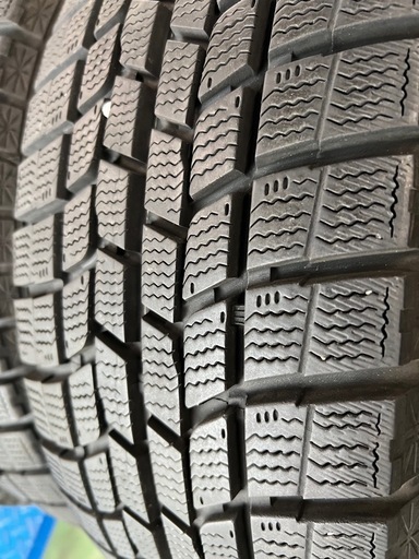 2020年製 バリ溝 グッドイヤー アイスナビ6 205/65R15 4本セット