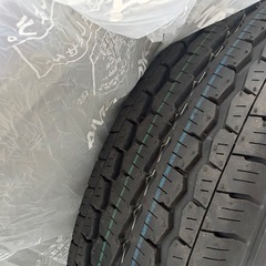 タイヤ　新車外しの画像