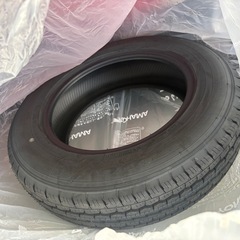 タイヤ　新車外しの画像