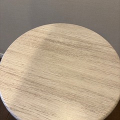 無料！サイドテーブル　直径40cm
の画像