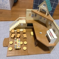 シルバニアファミリー　二階建て　学校の画像