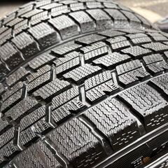 現行 トヨタ 60 プリウス 用 2024年 スタッドレスセット ravrionの画像