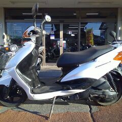 NO.5615　シグナス１２５Ｘ　ＳＥ１２Ｊ　４サイクルエンジン　ホワイト　☆彡の画像