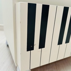 ピアノ下収納の画像
