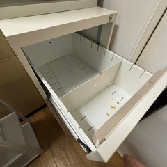 4段 ファイリング メタル キャビネット 事務用品の画像