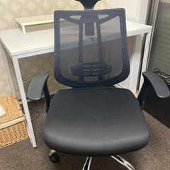 決まりました　パソコンデスク&チェアの画像