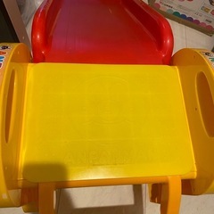 アンパンマンの滑り台の画像