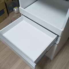 炊飯器が置けるキッチンラックの画像