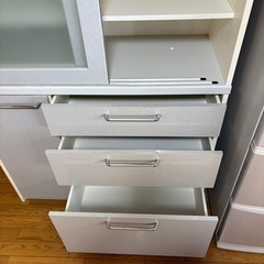 食器棚さしあげます！の画像