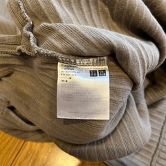 レディースUNIQLOカットソーの画像