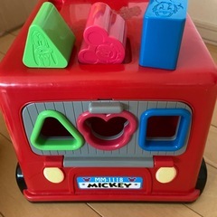 ディズニー　消防車　知育玩具　の画像