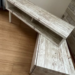 テレビボードの画像