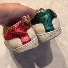 GUCCI ホワイトスニーカー グリーン/レッド　36.5の画像