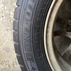  日曜日に取りに来れる方限定⭐︎Honda fitスタットレスタイヤ4本 の画像