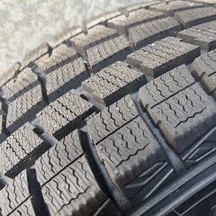  日曜日に取りに来れる方限定⭐︎Honda fitスタットレスタイヤ4本 の画像