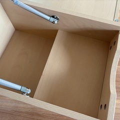 ガラステーブルの画像