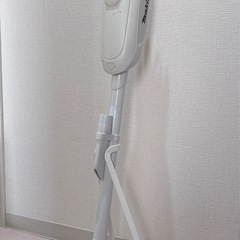 makita充電式クリーナーの画像