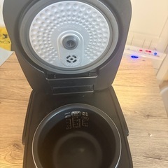 炊飯器の画像