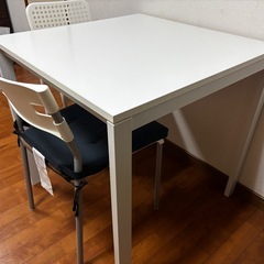 タダで譲ります！ダイニングセットの画像