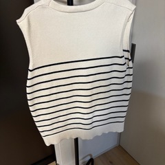 ZARA ザラ　ニットベストの画像