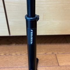 ギタースタンド3台の画像