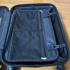 スーツケース　紺色の画像