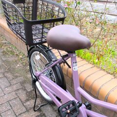 美品 中古自転車 Classical ママチャリ 自転車 22インチ LEDライト 後カゴ付 パープル 通勤 通学 近所のお出掛けなどにの画像