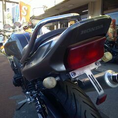 NO.5617　ＣＢ４００ＳＦバージョンＳ　水冷４サイクルＤＯＨＣ１６バルブ４気筒４００ｃｃ　タンデムバー付き　ガンメタリック＆ブラック　☆彡の画像