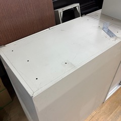  鍵無し 両開き 書庫 メタルキャビネットの画像