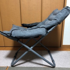 折りたたみリラックスチェア グレーの画像