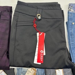 中国から直輸入ズボンの画像