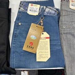 中国から直輸入ズボンの画像