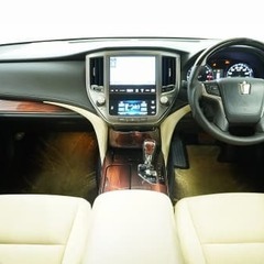 トヨタ クラウン 　ロイヤルサルーンの画像