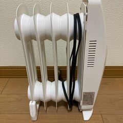 アイリスオーヤマ　ミニ　オイルヒーターの画像