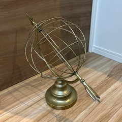 地球儀型インテリアアイテムの画像