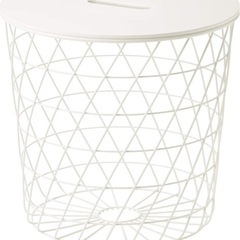 お譲り先決定しました。サイドテーブルの画像