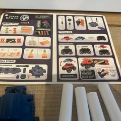 車のおもちゃの画像