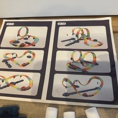 車のおもちゃの画像