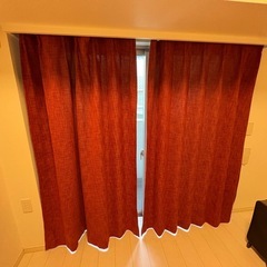 両開きカーテンの画像