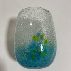 ガラス小皿4点＋グラス1点セット（小皿内径約8cm）の画像