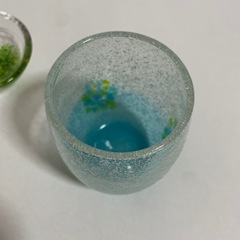 ガラス小皿4点＋グラス1点セット（小皿内径約8cm）の画像