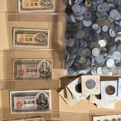古銭(約1.3kg)と古紙幣(23枚)色々の画像