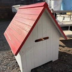 犬小屋　しっかりした手づくり品　ペンキハゲありの画像