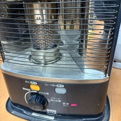 石油ストーブの画像