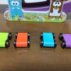 車のおもちゃの画像