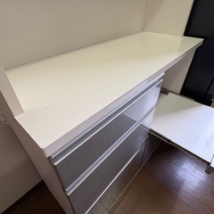 キッチン棚の画像