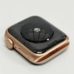 Apple Watch SE 第1世代/GPS/40mm/A2351/ゴールド〈MYDN2J/A〉 (2)の画像
