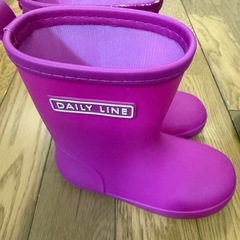 キッズシューズまとめ売り（Puma, Skechers, レインブーツなどの画像